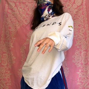 Friends graphic tee